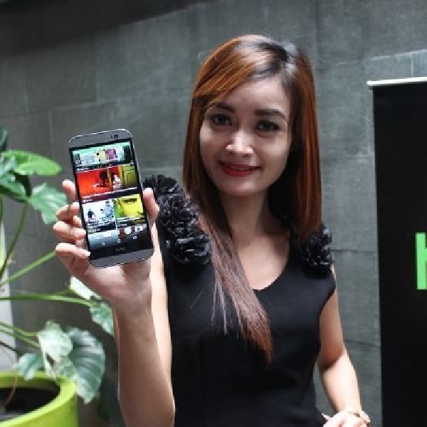 Smartphone premium terbaik 2014, HTC One (M8) akhirnya hadir di Indonesia
