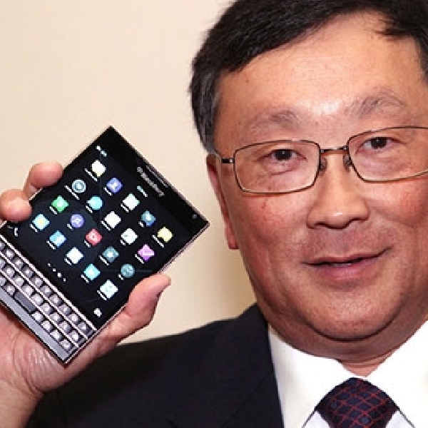 Video: Hands on BlackBerry Passport Ungkap Fitur Keyboard Trackpad