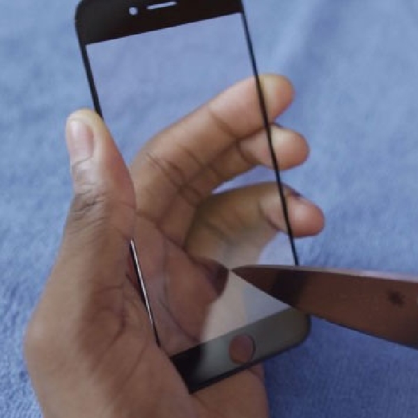 Video: Tes Uji Extreem, Memanah Layar Safir iPhone 6