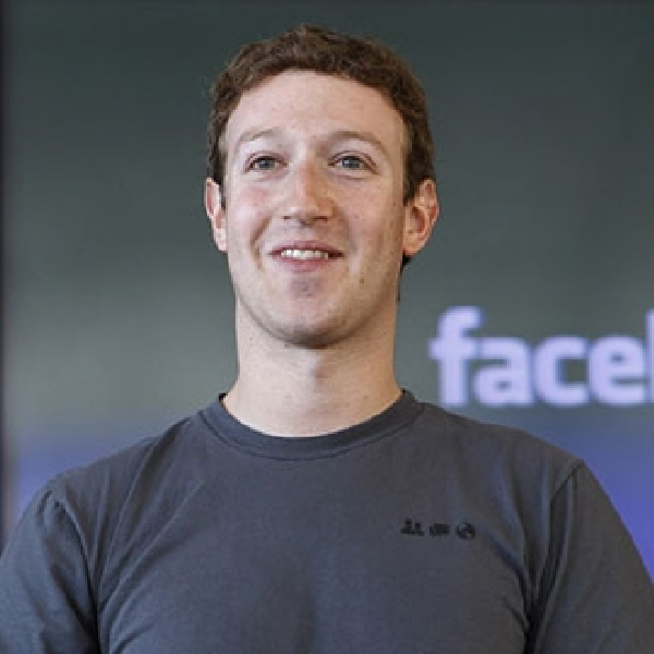 Lihat Aksi Mark Zuckerberg Tuang Seember Air Es Kekepalanya