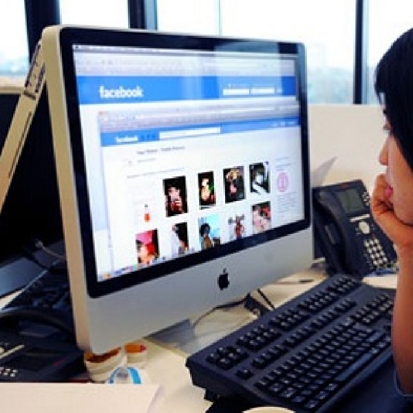 Facebook Ingin Jadi Media Sosial Kantoran