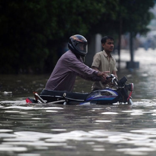 Teliti Membeli Motor Bekas Pasca Musibah Banjir